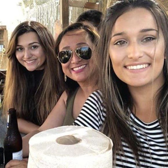 Meet your Posher, Kimberly - Picture 1 of 1